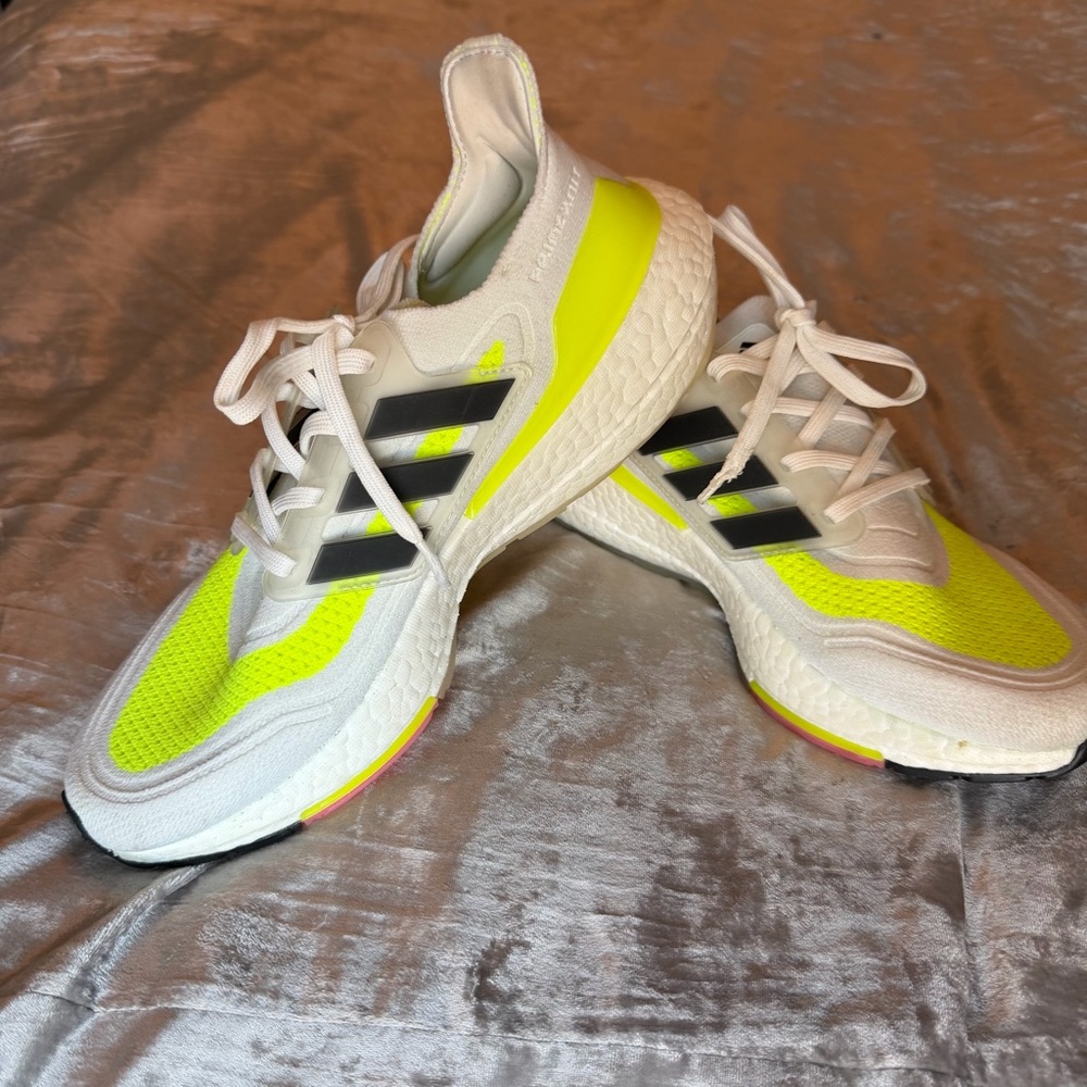 adidas Women's Sneakers - White and Neon Yellow